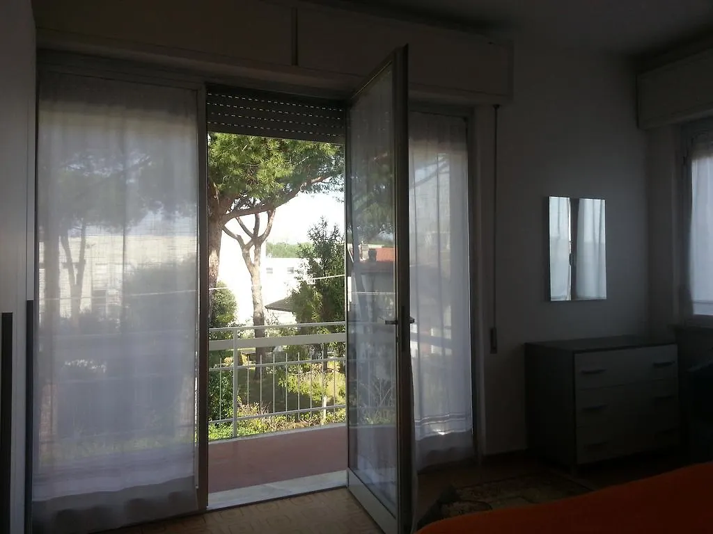 A Casa Di Ely Apartment Lido di Camaiore