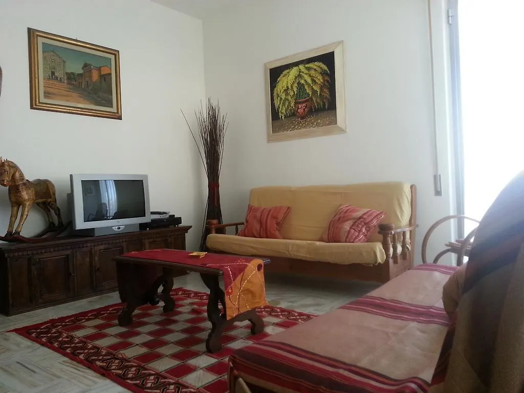 A Casa Di Ely Apartment Lido di Camaiore