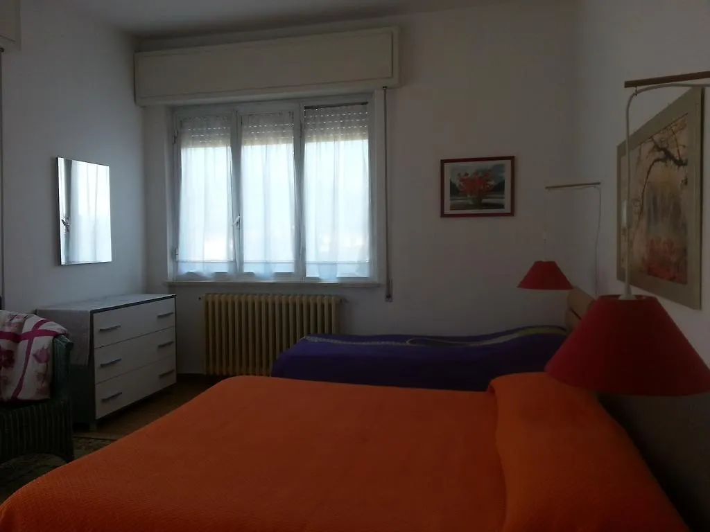 A Casa Di Ely Apartment Lido di Camaiore Italy