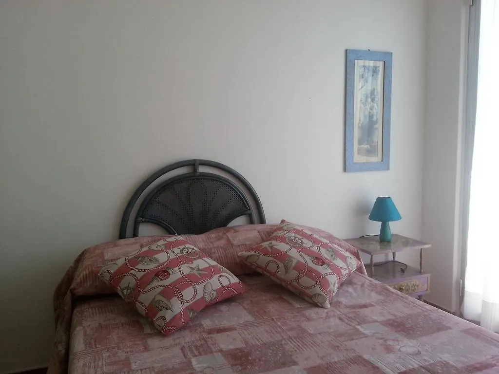 A Casa Di Ely Apartment Lido di Camaiore
