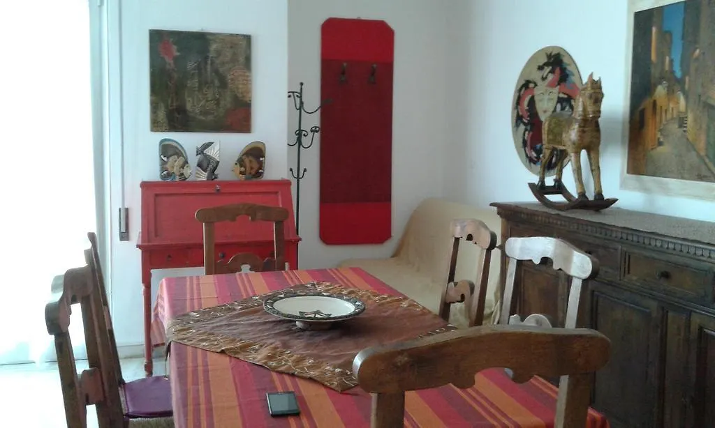 A Casa Di Ely Apartment Lido di Camaiore