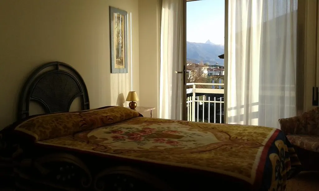 A Casa Di Ely Apartment Lido di Camaiore Italy