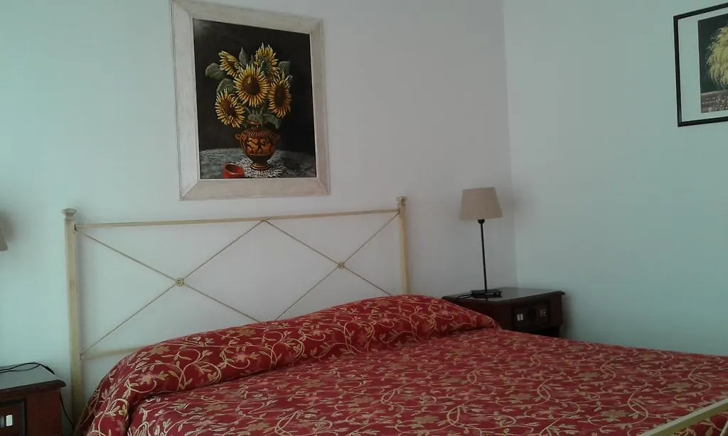 A Casa Di Ely Apartment Lido di Camaiore