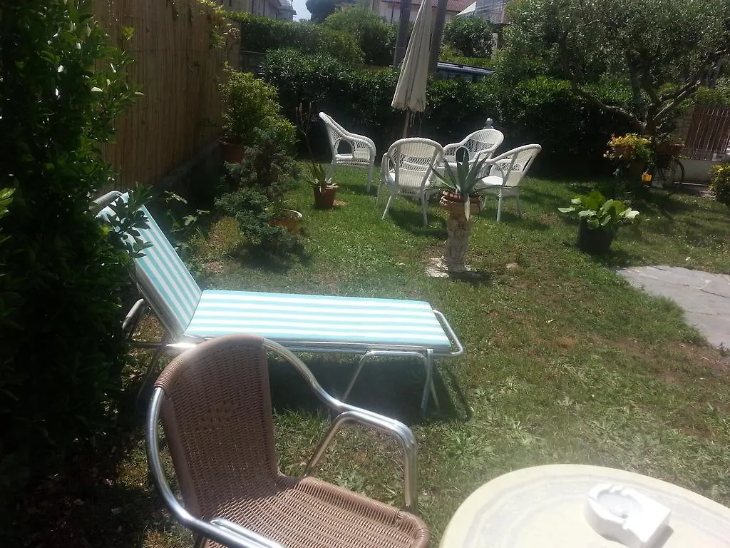 Apartmán A Casa Di Ely Lido di Camaiore
