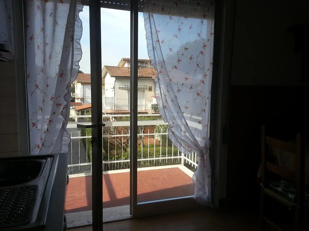 Apartmán A Casa Di Ely Lido di Camaiore 0*,  Itálie